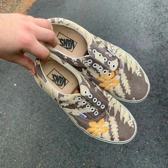 Vans Era Vault LX x Van Doren "Maroon & Hawaiian" - Picture 3 of 8